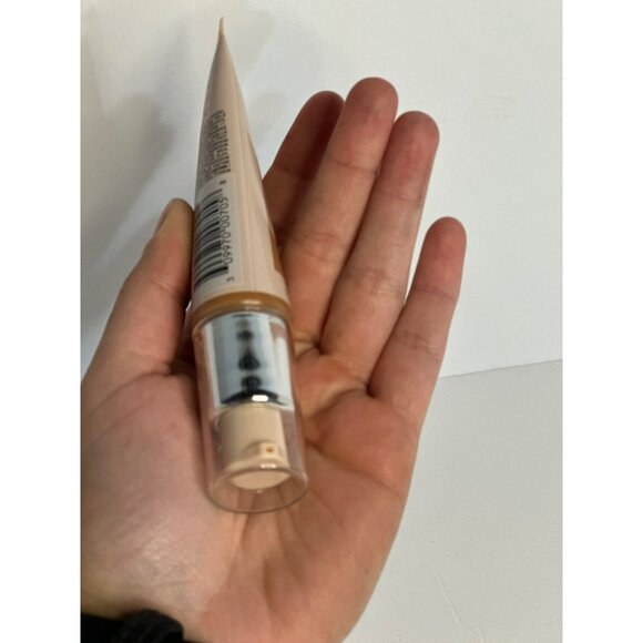 NEW Revlon PhotoReady Candid Natural Finish Foundation 500 Almond 0.75 Fl Oz - Picture 4 of 4